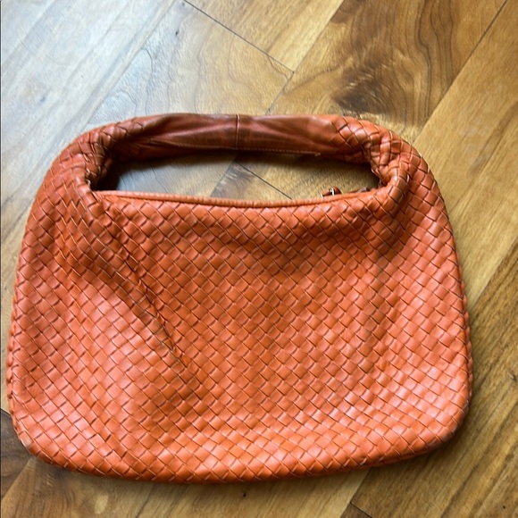Bottega Veneta Intrecciato Orange Woven Hobo Bag - Picture 2 of 10